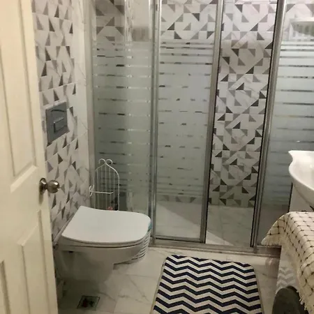 Carsiya Yuerueyerek 2 Dakika Tuem Ev * Cesme