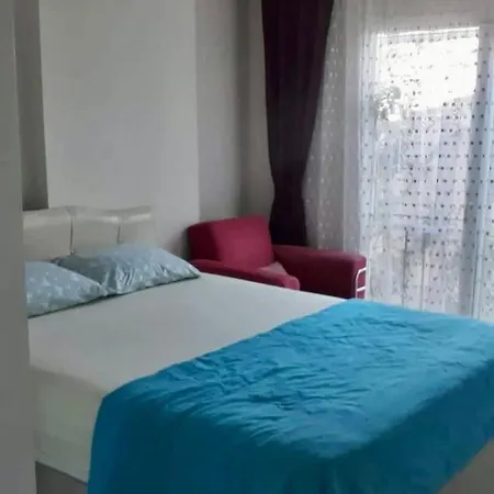 Apartment Carsiya Yuerueyerek 2 Dakika Tuem Ev